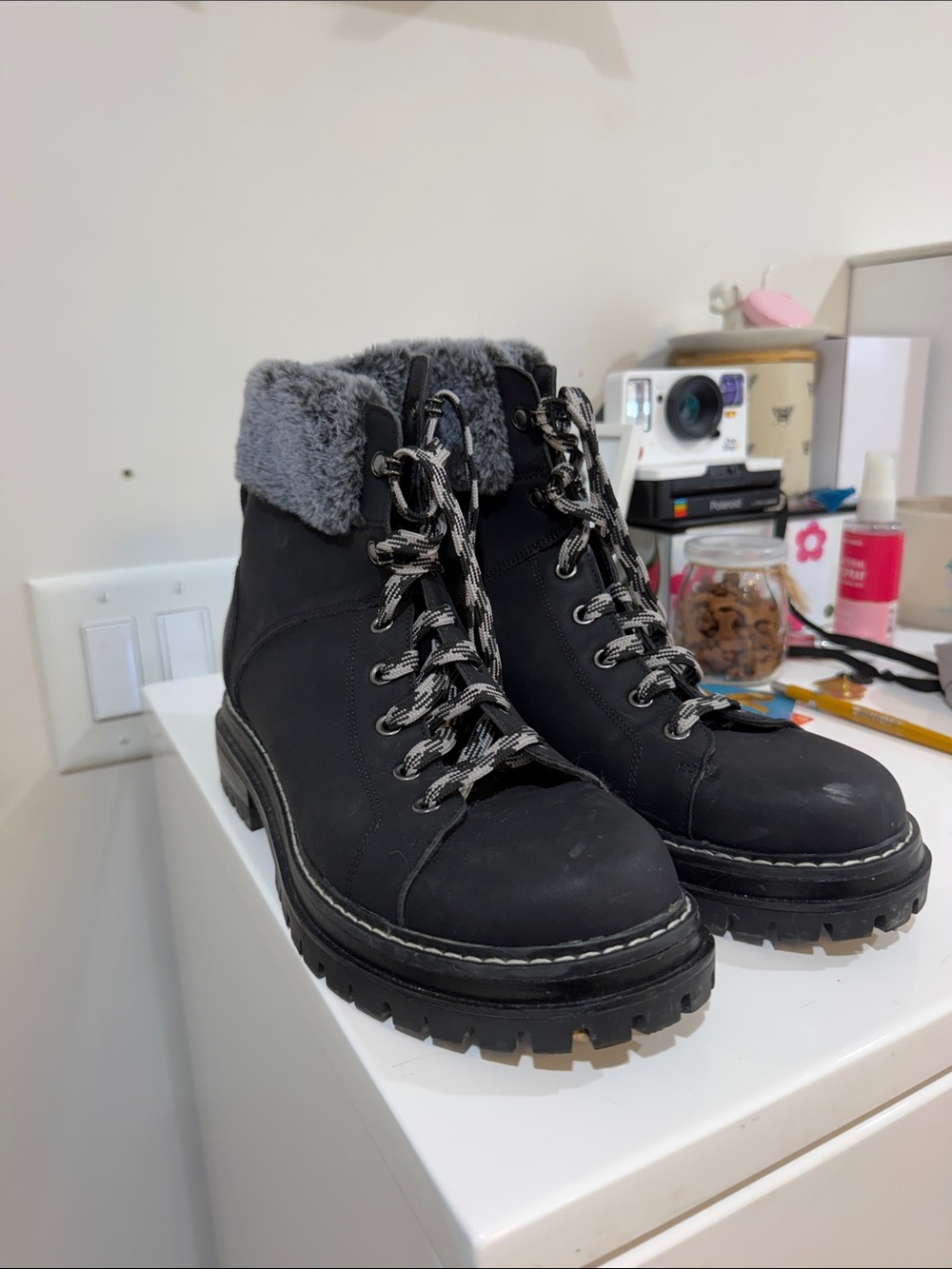 Women's Black Faux-Fur Lined Lace-Up Winter Boots
